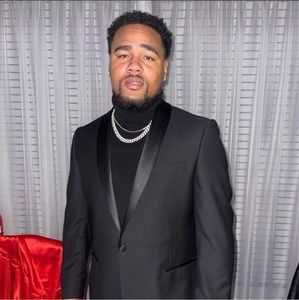 Meet your Posher, Cortney